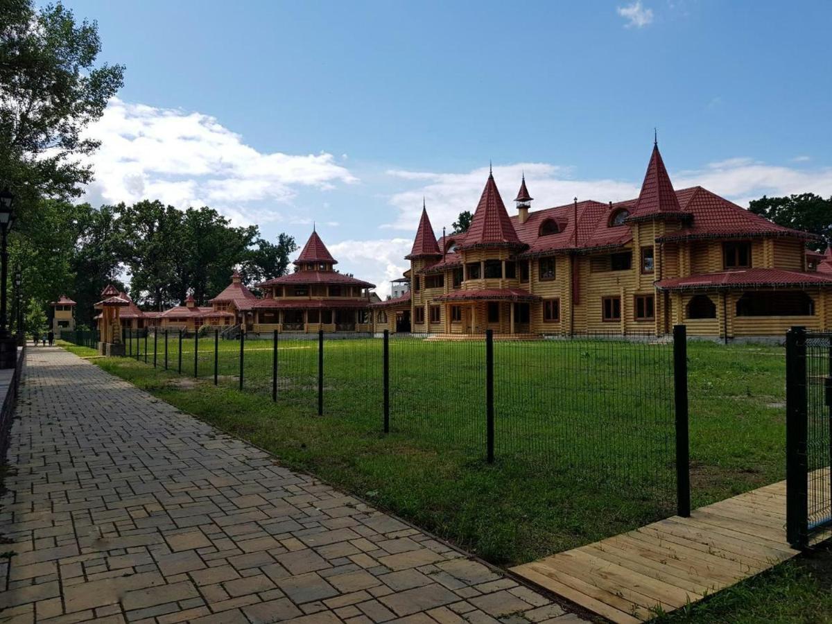 פירנובה Загородный Комплекс Fort Pirnov Park מראה חיצוני תמונה
