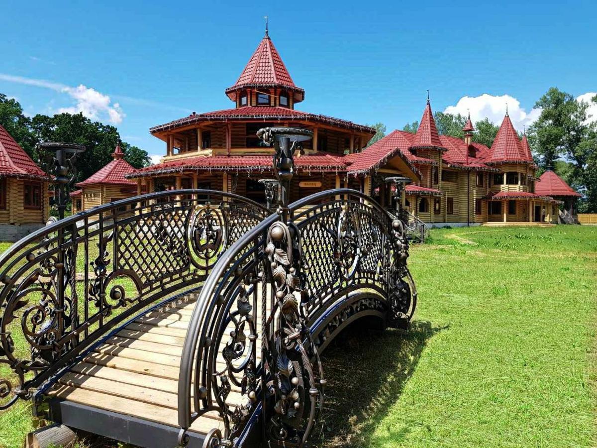 פירנובה Загородный Комплекс Fort Pirnov Park מראה חיצוני תמונה
