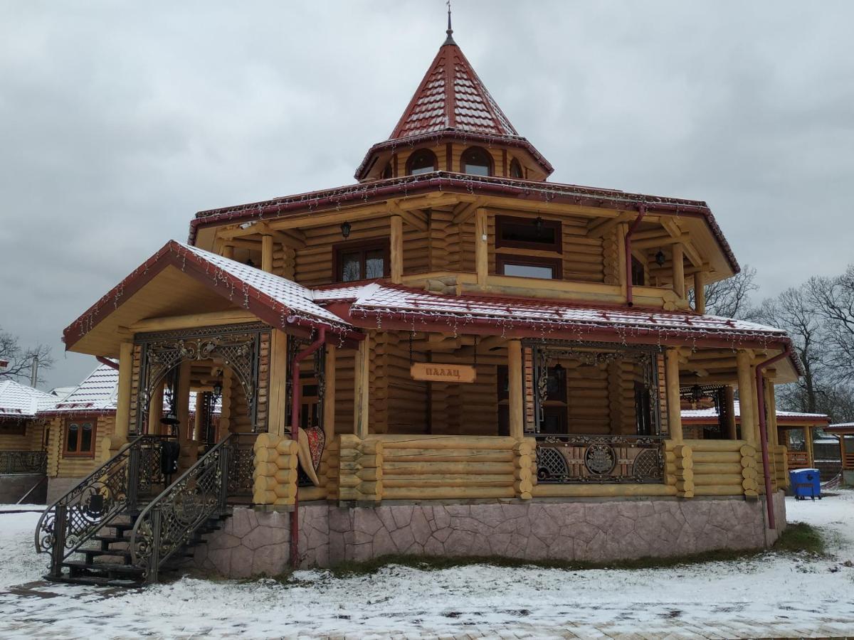 פירנובה Загородный Комплекс Fort Pirnov Park מראה חיצוני תמונה
