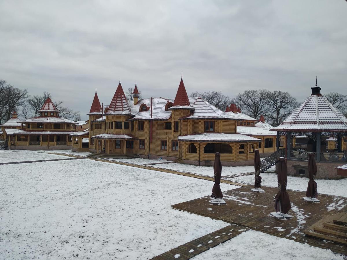 פירנובה Загородный Комплекс Fort Pirnov Park מראה חיצוני תמונה